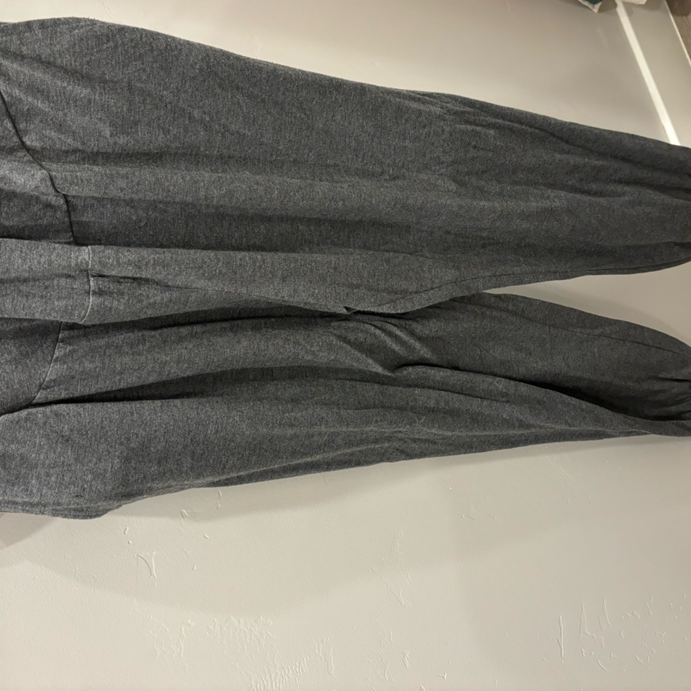Amazon basics maternity sweatpants